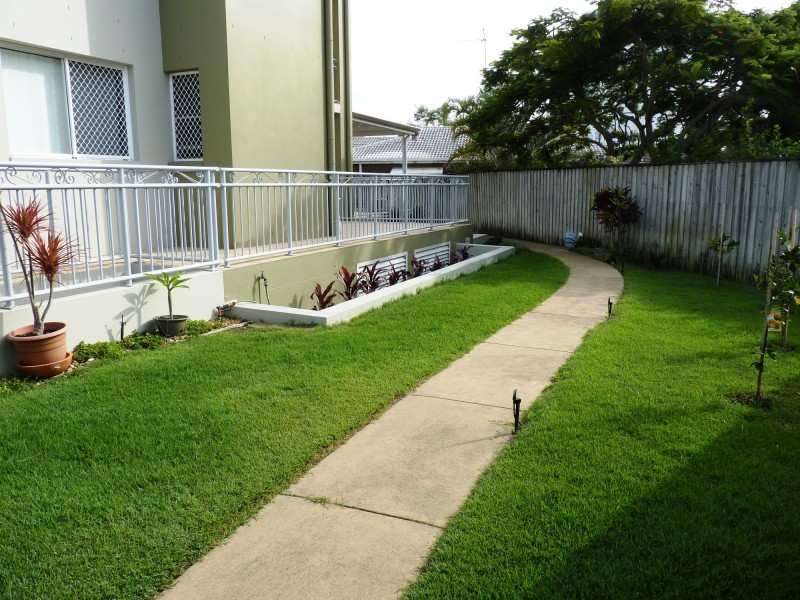 2/18 McGregor Crescent, Tweed Heads NSW 2485