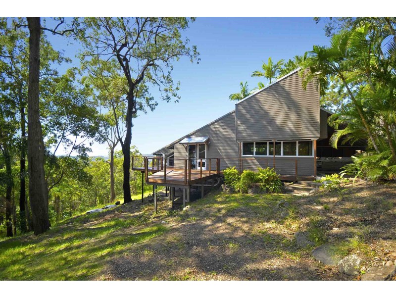 92 Simpsons Road, Currumbin Waters QLD 4223