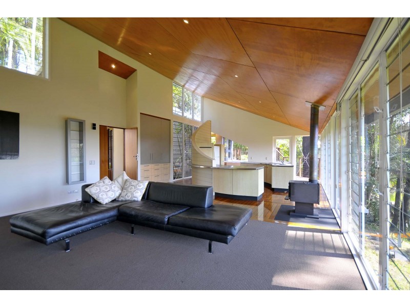 92 Simpsons Road, Currumbin Waters QLD 4223