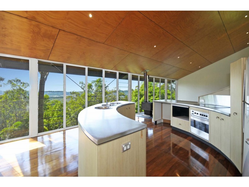 92 Simpsons Road, Currumbin Waters QLD 4223