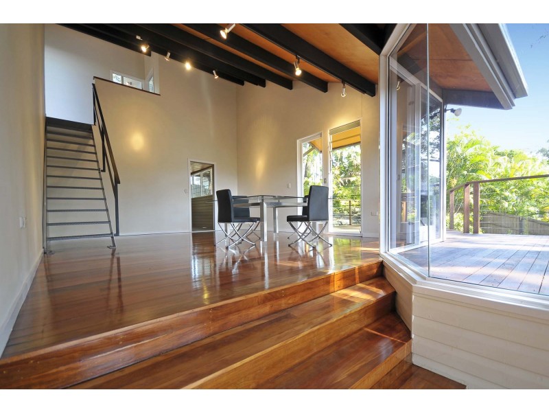 92 Simpsons Road, Currumbin Waters QLD 4223