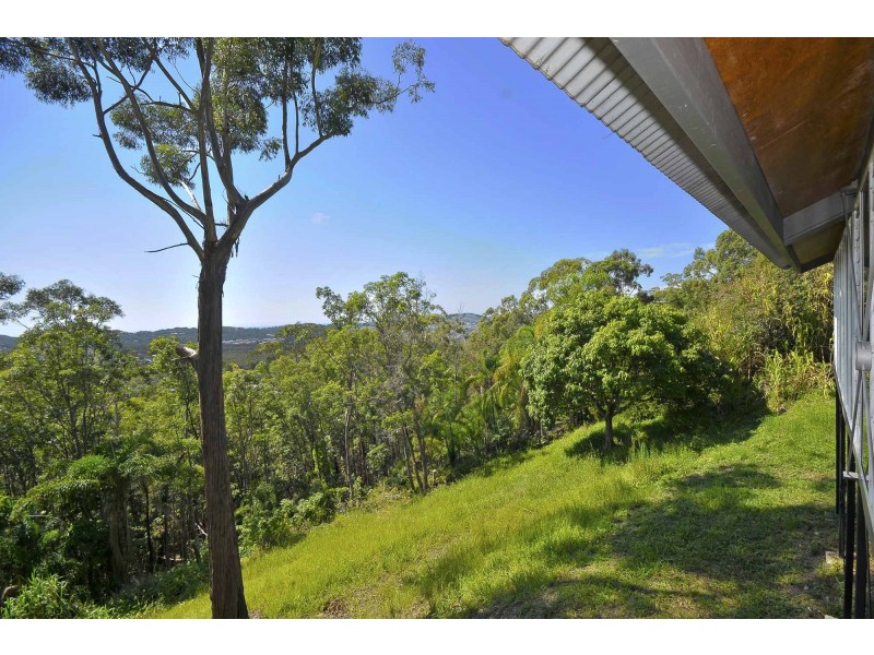 92 Simpsons Road, Currumbin Waters QLD 4223