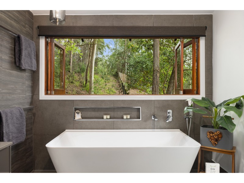 26 Grove Creek Close, Reedy Creek QLD 4227