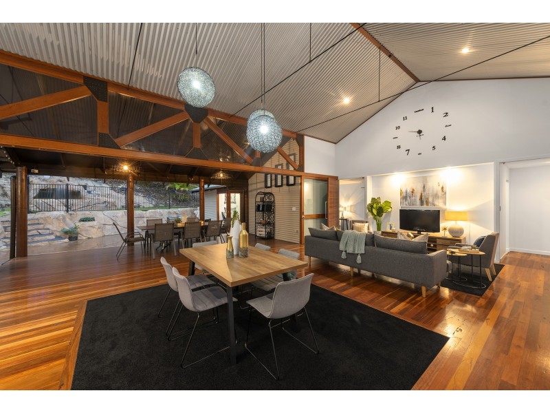 26 Grove Creek Close, Reedy Creek QLD 4227