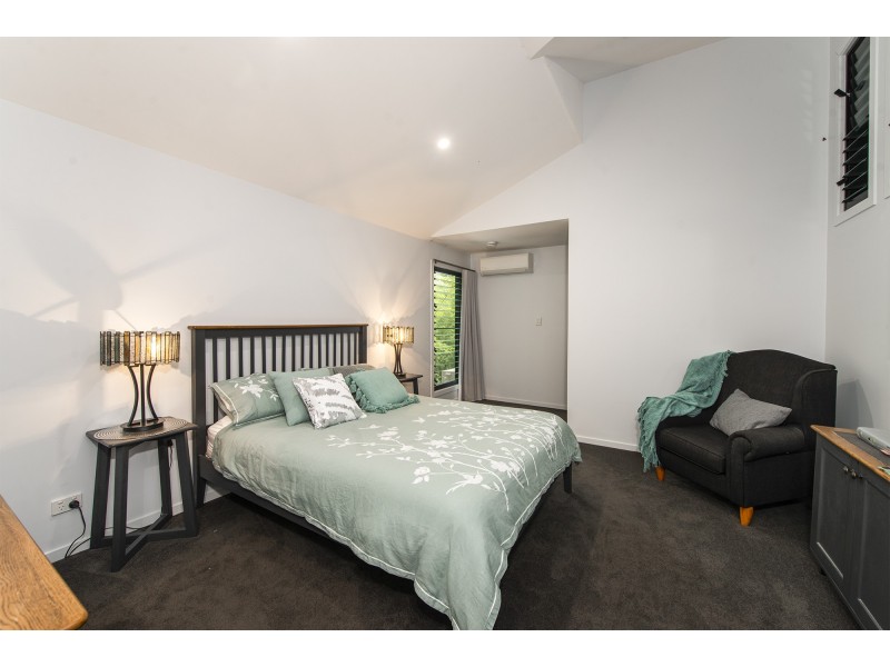 26 Grove Creek Close, Reedy Creek QLD 4227