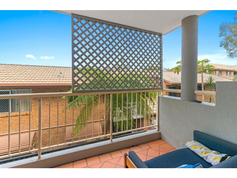 4/7 Twenty Seventh Avenue, Palm Beach QLD 4221