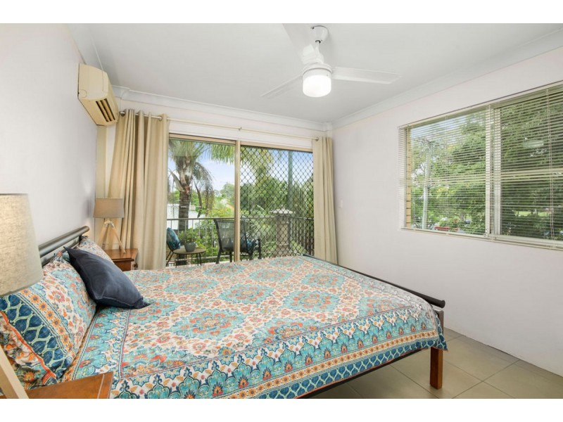 5/54 Sarawak Avenue, Palm Beach QLD 4221