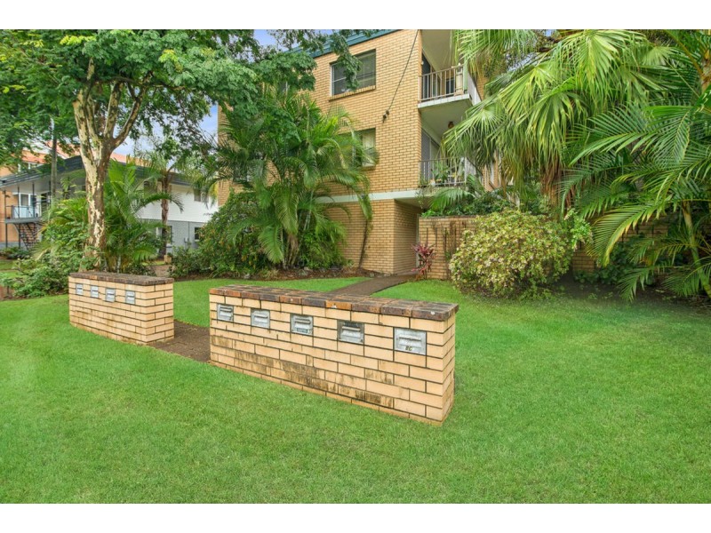 5/54 Sarawak Avenue, Palm Beach QLD 4221