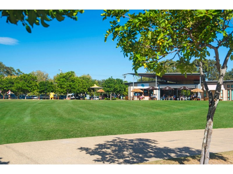 5/54 Sarawak Avenue, Palm Beach QLD 4221