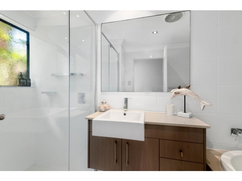 9 Currumbin Crest Drive, Currumbin QLD 4223