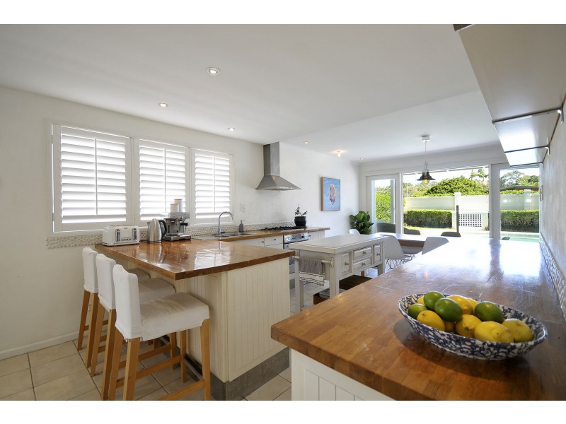 59 Tahiti Avenue, Palm Beach QLD 4221