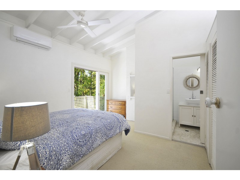 59 Tahiti Avenue, Palm Beach QLD 4221