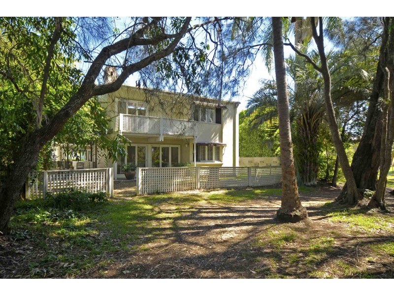 59 Tahiti Avenue, Palm Beach QLD 4221