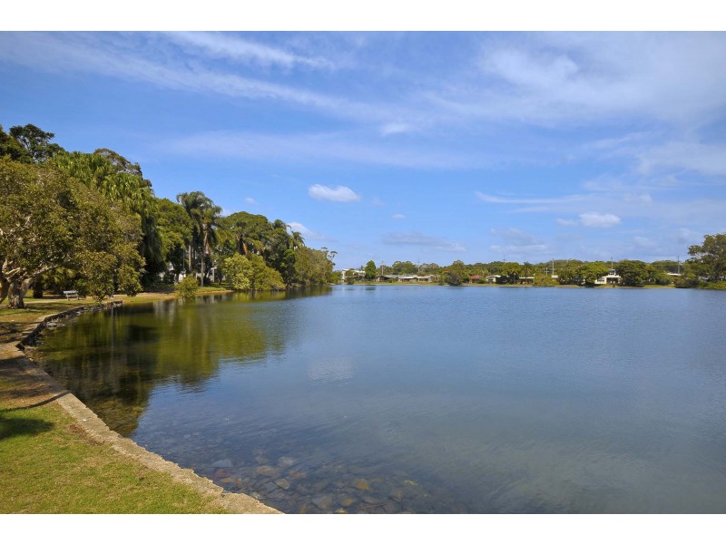 59 Tahiti Avenue, Palm Beach QLD 4221
