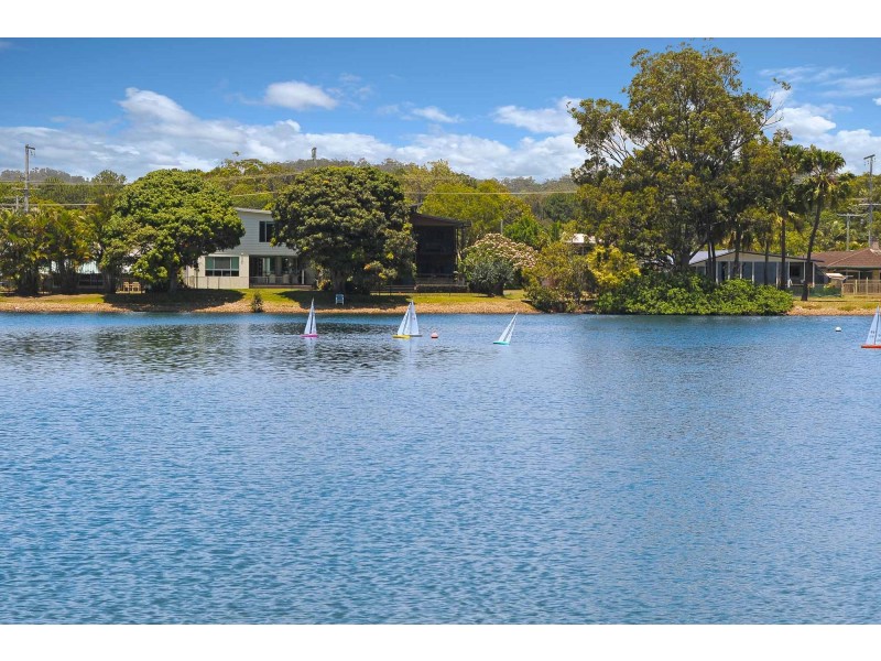 59 Tahiti Avenue, Palm Beach QLD 4221