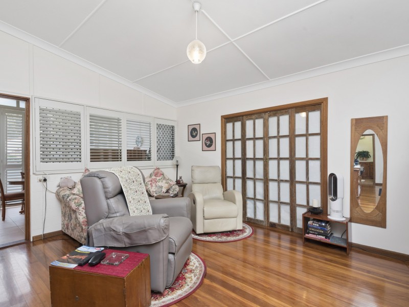 60 Tahiti Avenue, Palm Beach QLD 4221