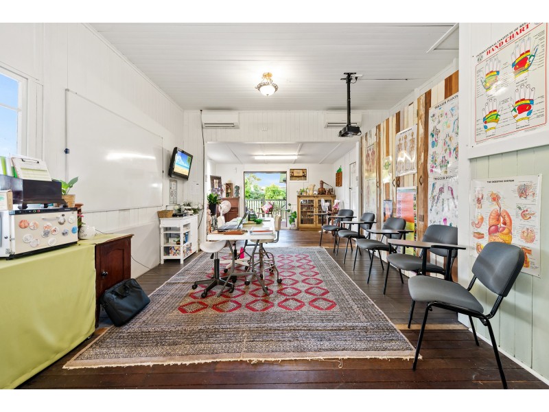 40 Currumbin Creek Road, Currumbin Waters QLD 4223