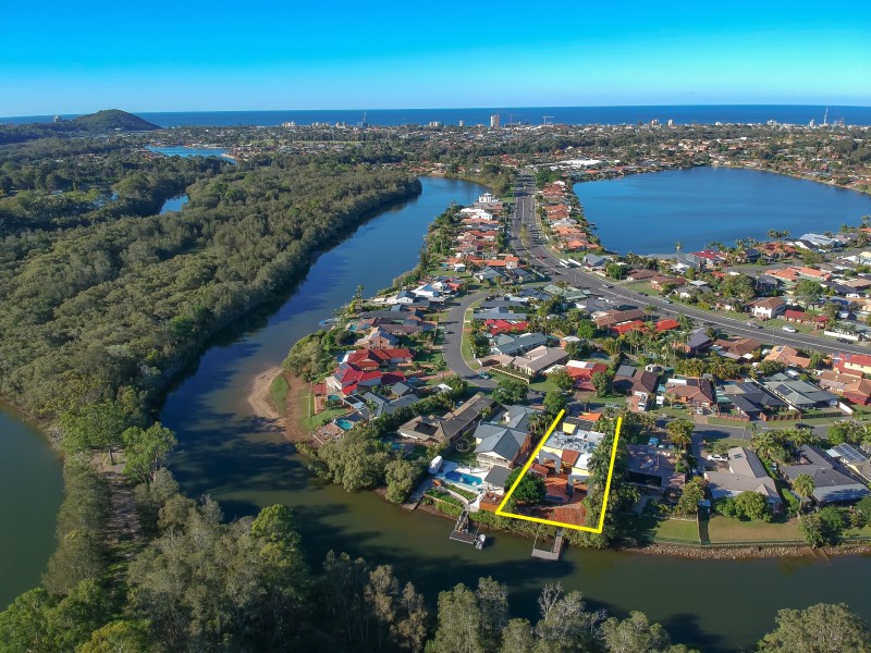 29 Kentia Court, Elanora QLD 4221