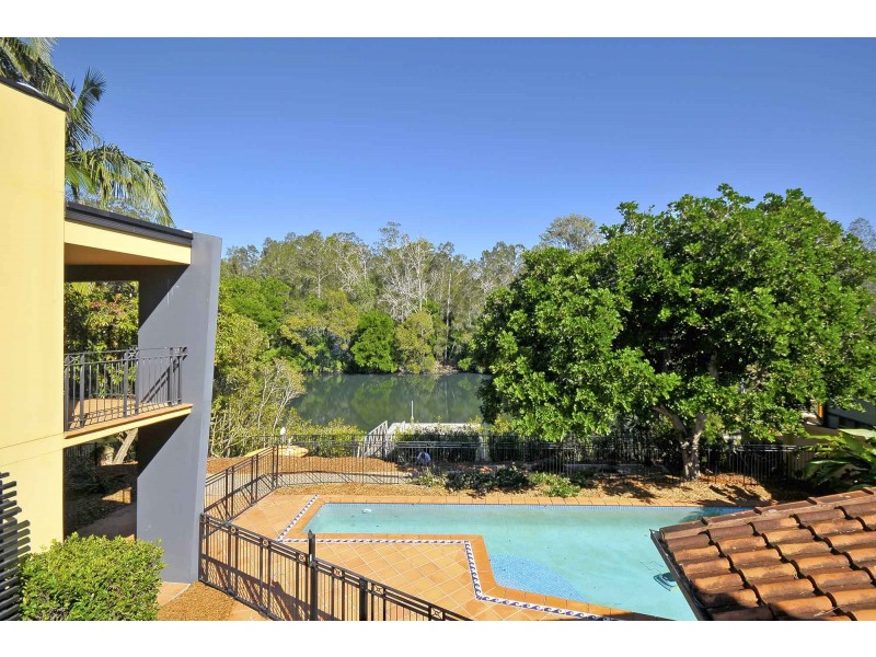 29 Kentia Court, Elanora QLD 4221