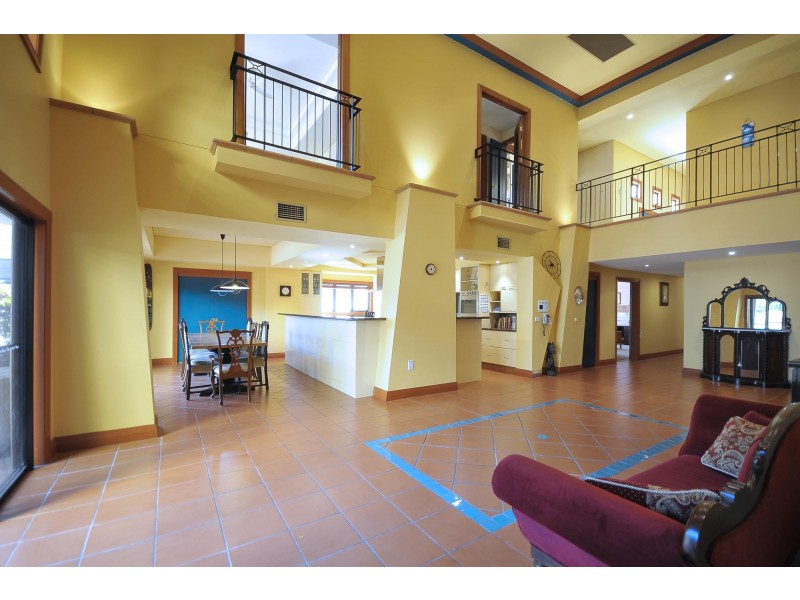 29 Kentia Court, Elanora QLD 4221