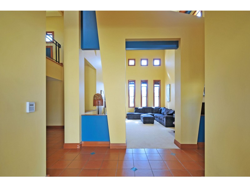 29 Kentia Court, Elanora QLD 4221