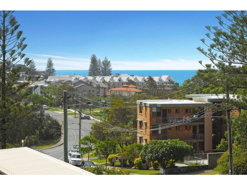 1/10 Teemangum Street, Tugun QLD 4224