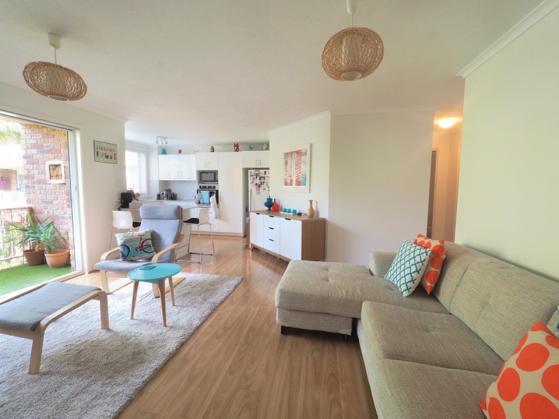 7/5 Rolan Court, Palm Beach QLD 4221