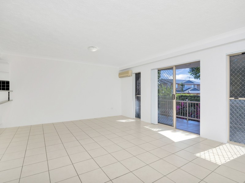 6/9 Ocean Street, Coolangatta QLD 4225
