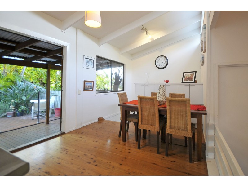 14 Regent Street, Currumbin QLD 4223