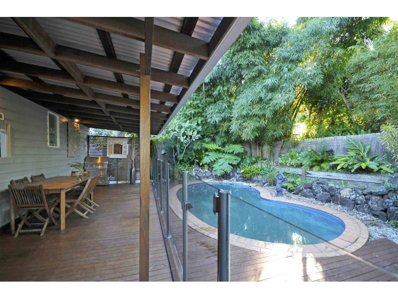14 Regent Street, Currumbin QLD 4223