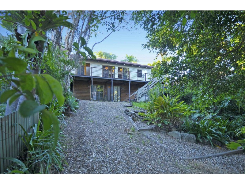 14 Regent Street, Currumbin QLD 4223