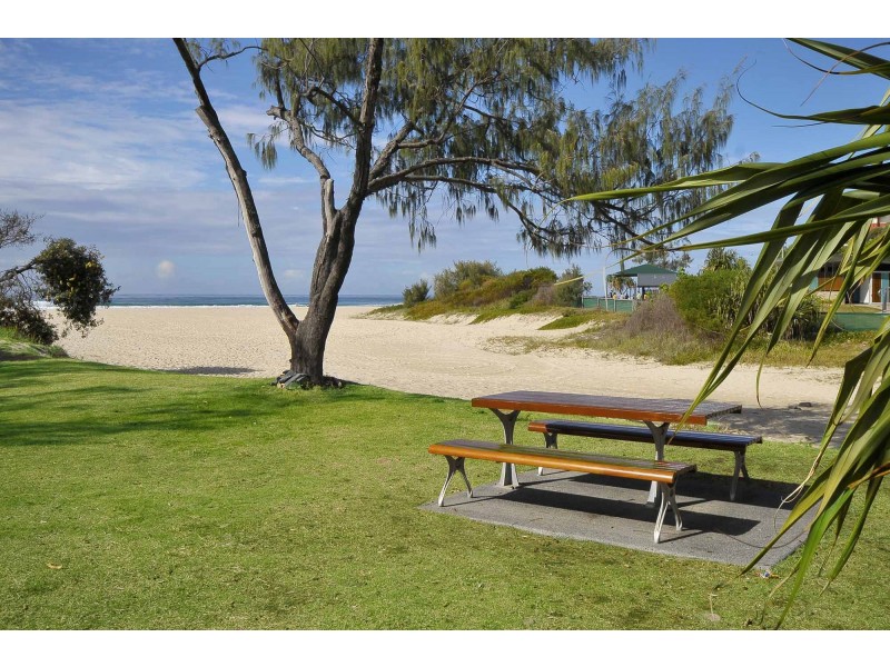 14 Regent Street, Currumbin QLD 4223