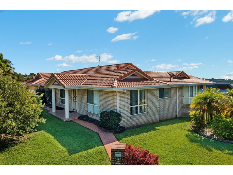 8 Sequoia Court, Banora Point NSW 2486