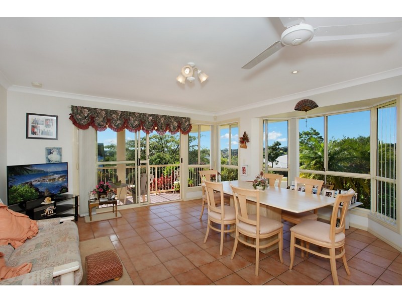 8 Sequoia Court, Banora Point NSW 2486