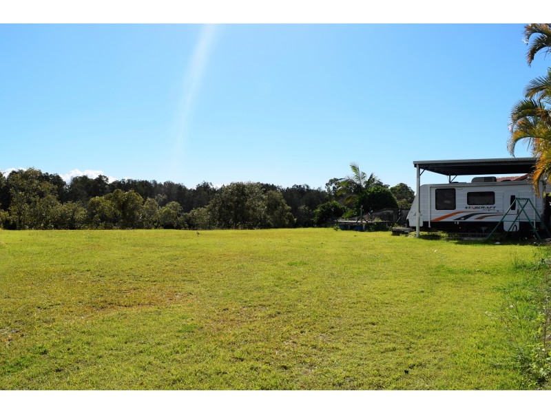 5 Kentia Court, Elanora QLD 4221