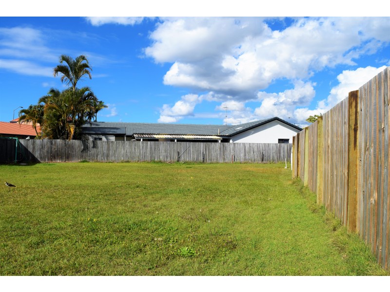 5 Kentia Court, Elanora QLD 4221