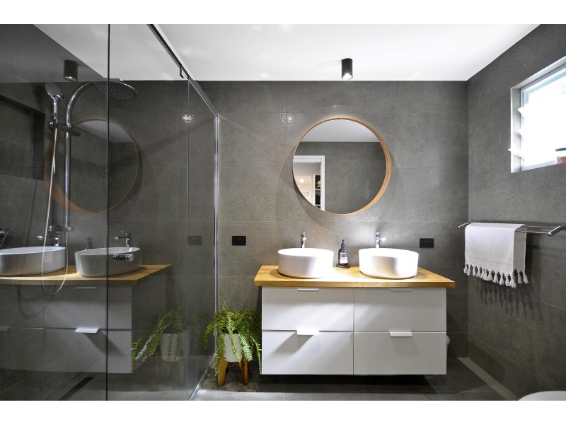 25 Lansell Avenue, Currumbin QLD 4223