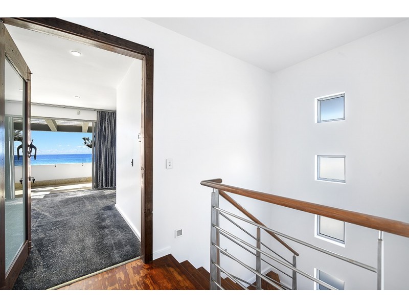 2/1 Tomewin Street, Currumbin QLD 4223