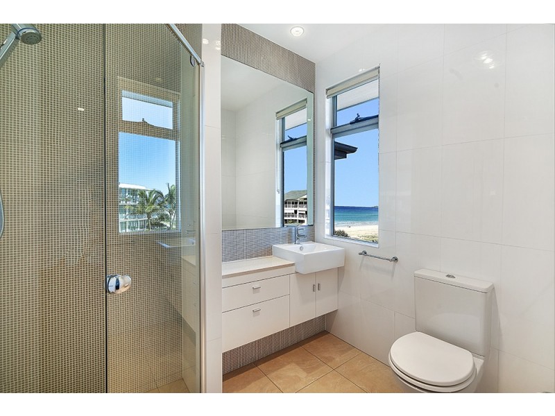 2/1 Tomewin Street, Currumbin QLD 4223