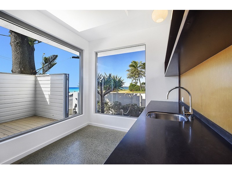 2/1 Tomewin Street, Currumbin QLD 4223