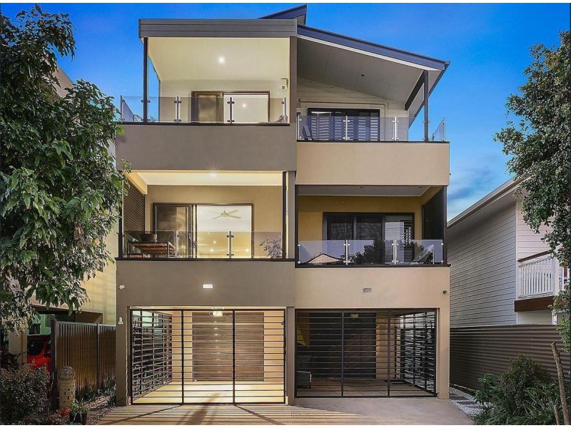 1/13 Thirteenth Avenue, Palm Beach QLD 4221