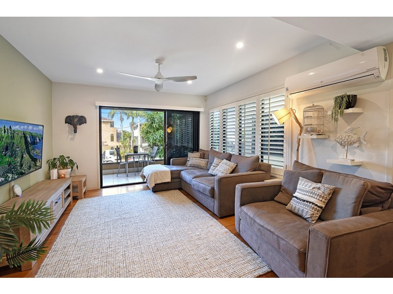 1/13 Thirteenth Avenue, Palm Beach QLD 4221