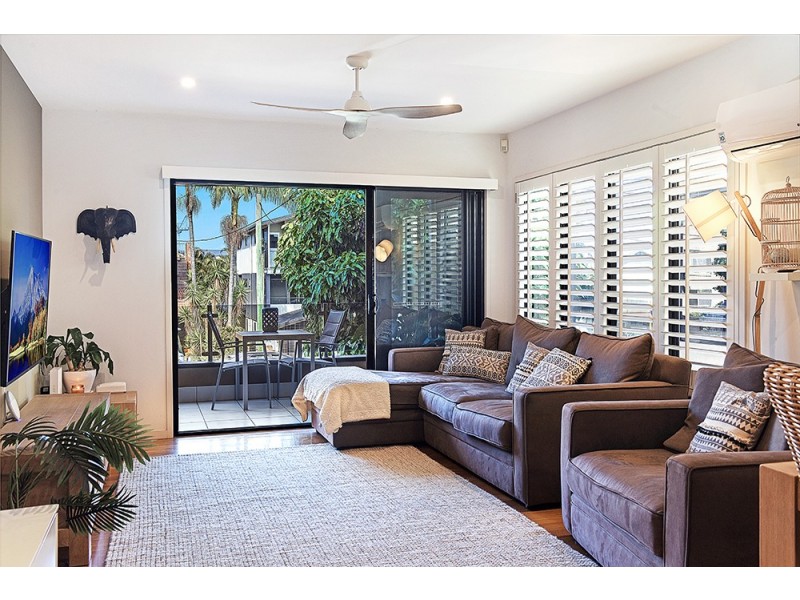 1/13 Thirteenth Avenue, Palm Beach QLD 4221