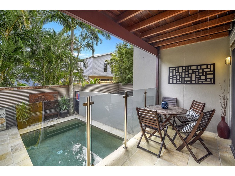 1/13 Thirteenth Avenue, Palm Beach QLD 4221