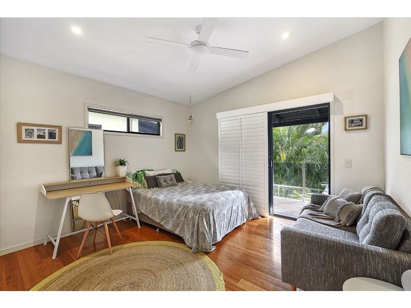 1/13 Thirteenth Avenue, Palm Beach QLD 4221