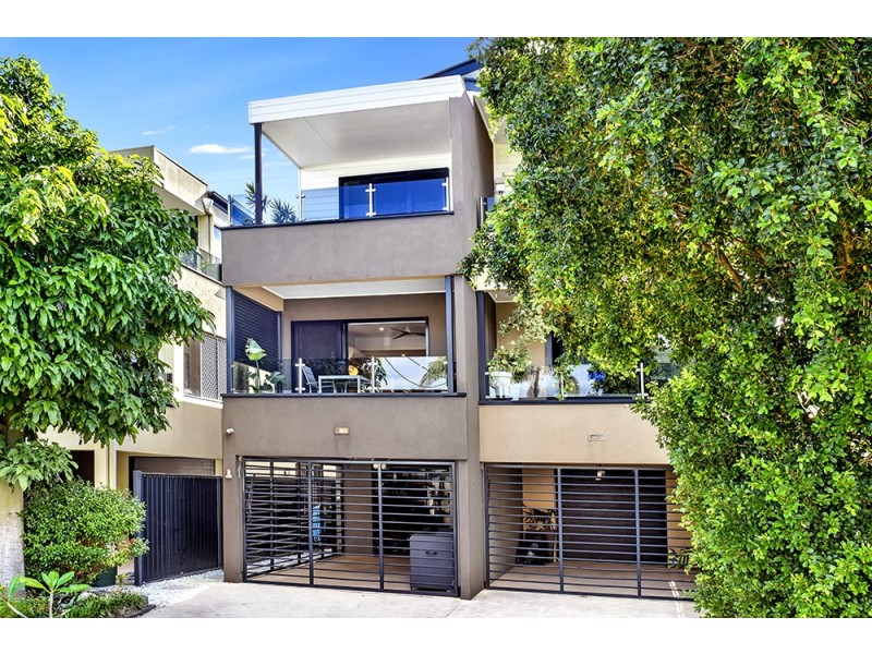 1/13 Thirteenth Avenue, Palm Beach QLD 4221