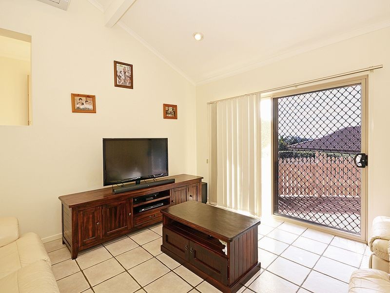 5 Kerry Court, Banora Point NSW 2486