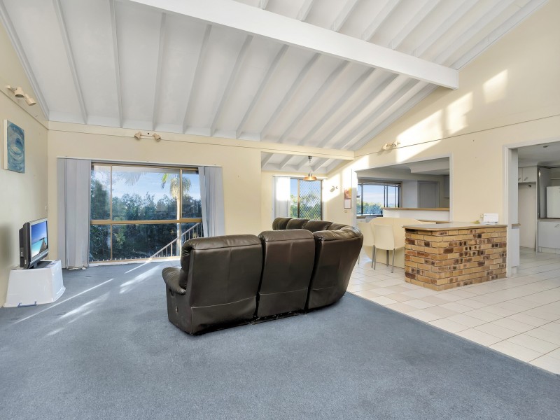 206 Simpsons Road, Currumbin Waters QLD 4223