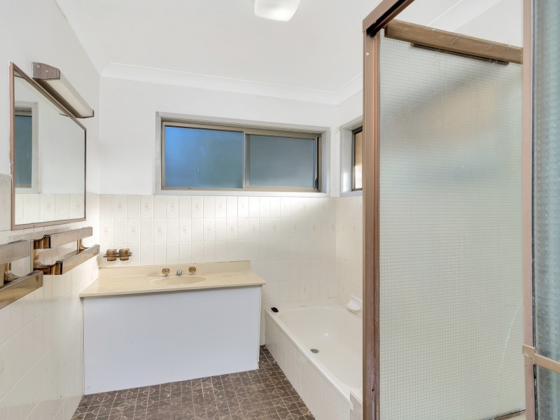 206 Simpsons Road, Currumbin Waters QLD 4223