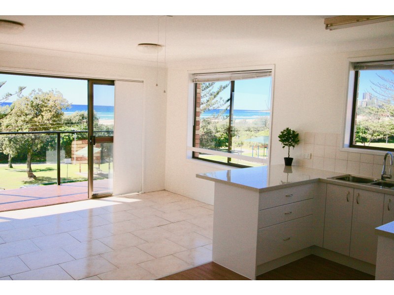 9/20 Pacific Parade, Bilinga QLD 4225